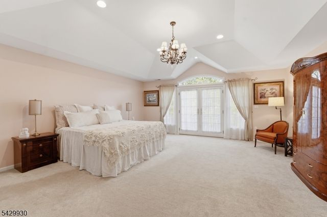 33 Scheurman Ter, Green Brook Twp., NJ 07059