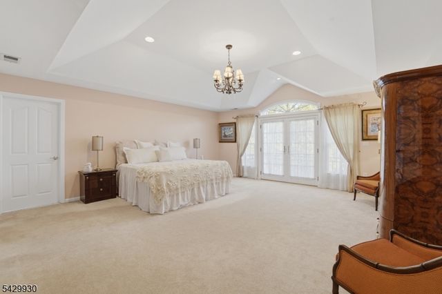 33 Scheurman Ter, Green Brook Twp., NJ 07059
