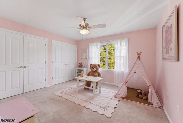 33 Scheurman Ter, Green Brook Twp., NJ 07059