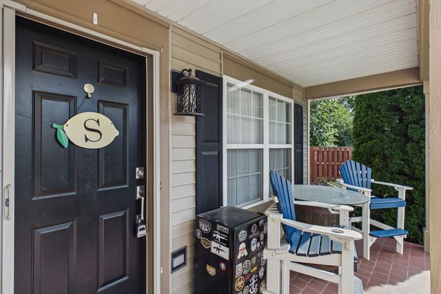 1306 Kathleen Court, Antioch, IL 60002