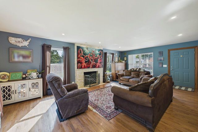 1306 Kathleen Court, Antioch, IL 60002