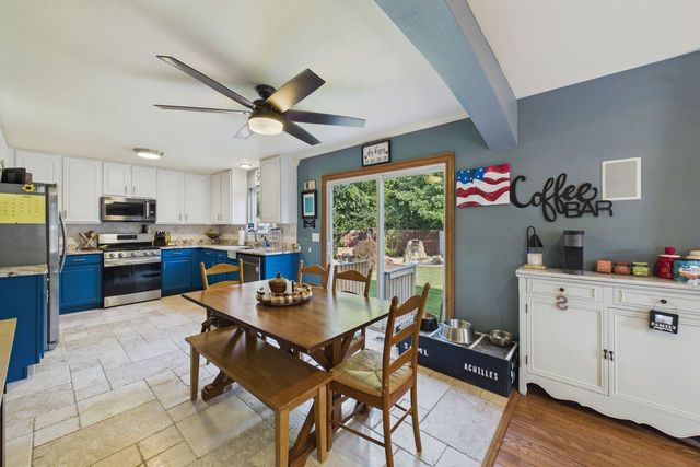 1306 Kathleen Court, Antioch, IL 60002