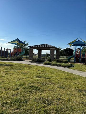 1112 Bowlus Drive, Fort Worth, TX 76177