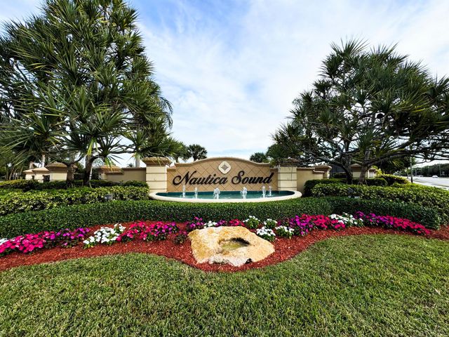 7067 Chesapeake Circle, Boynton Beach, FL 33436