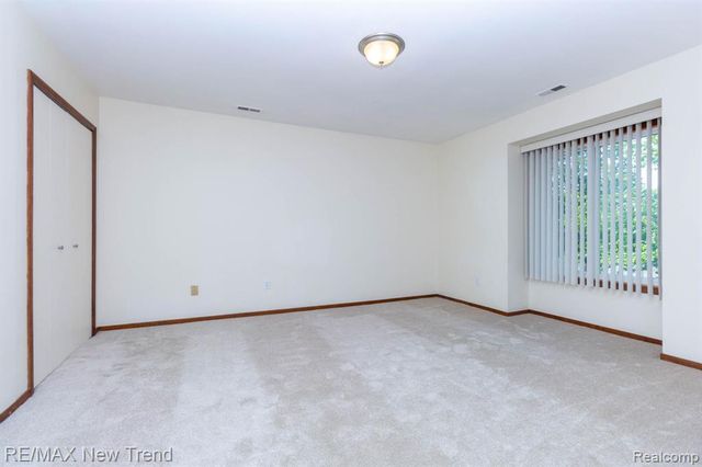 29583 Sierra Pointe Circle, Farmington Hills, MI 48331