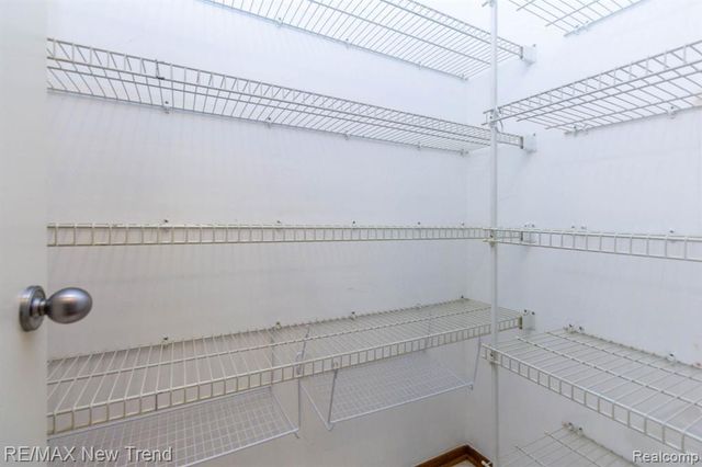 29583 Sierra Pointe Circle, Farmington Hills, MI 48331