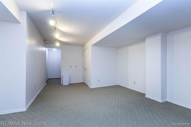 29583 Sierra Pointe Circle, Farmington Hills, MI 48331
