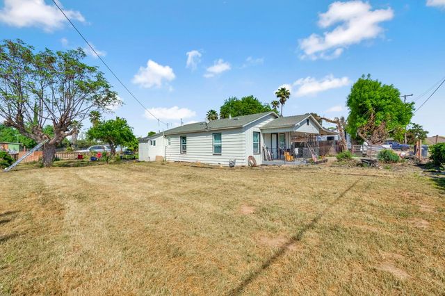 32143 Avenue 8, Madera, CA 93637