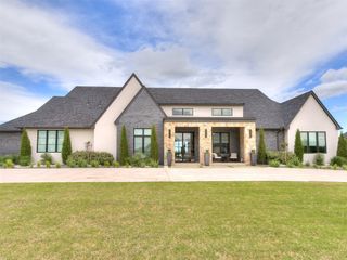13515 NW 142nd Street, Yukon, OK 73099