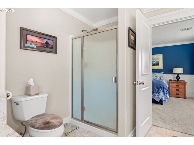 2698 Crowther Dr, Eugene, OR 97404