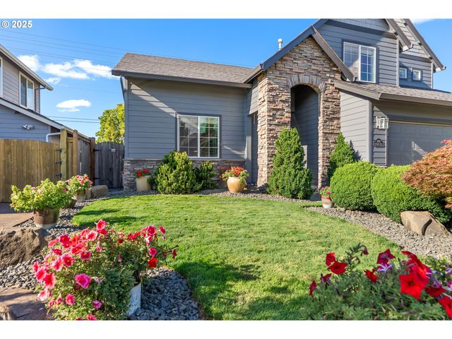 2698 Crowther Dr, Eugene, OR 97404