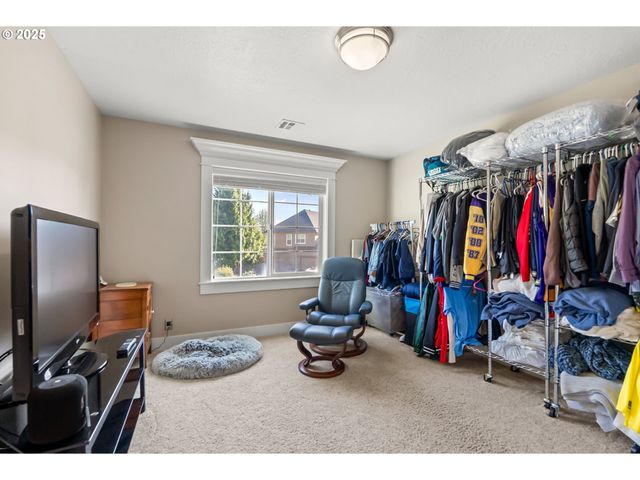 2698 Crowther Dr, Eugene, OR 97404