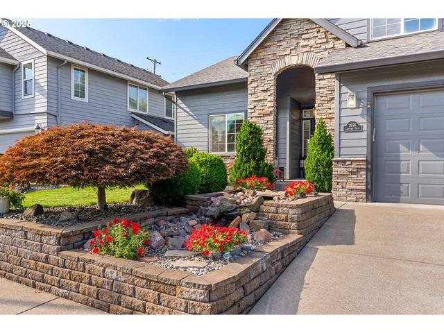 2698 Crowther Dr, Eugene, OR 97404