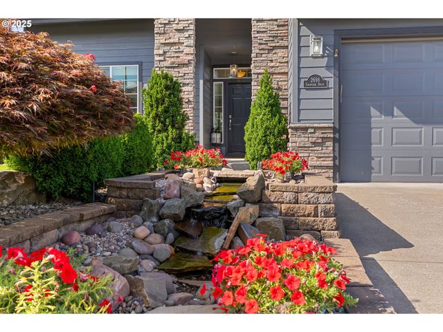 2698 Crowther Dr, Eugene, OR 97404