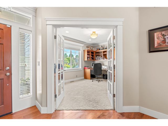 2698 Crowther Dr, Eugene, OR 97404