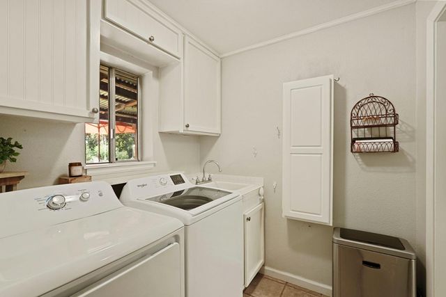2356 E Druet Ln, Lodi, CA 95242