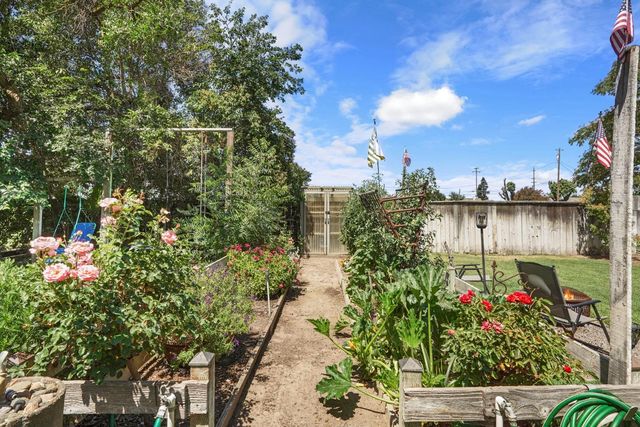 2356 E Druet Ln, Lodi, CA 95242