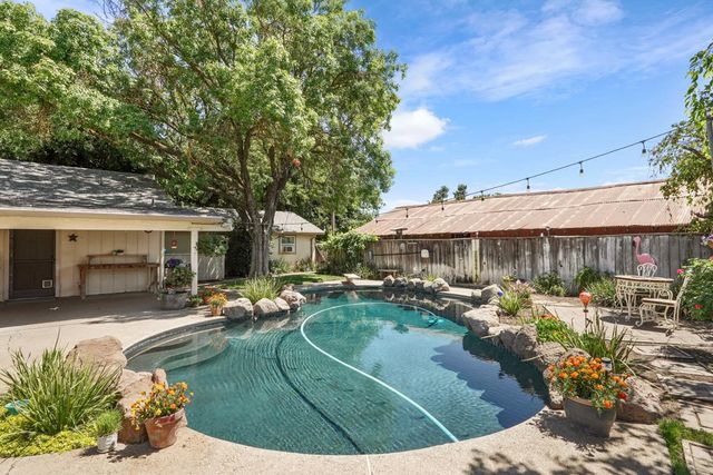 2356 E Druet Ln, Lodi, CA 95242