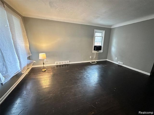 13654 Mecca Street, Detroit, MI 48227