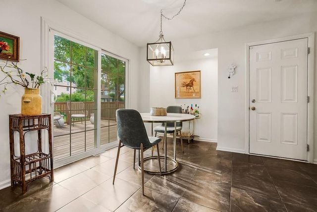 9622 England Drive, Overland Park, KS 66212