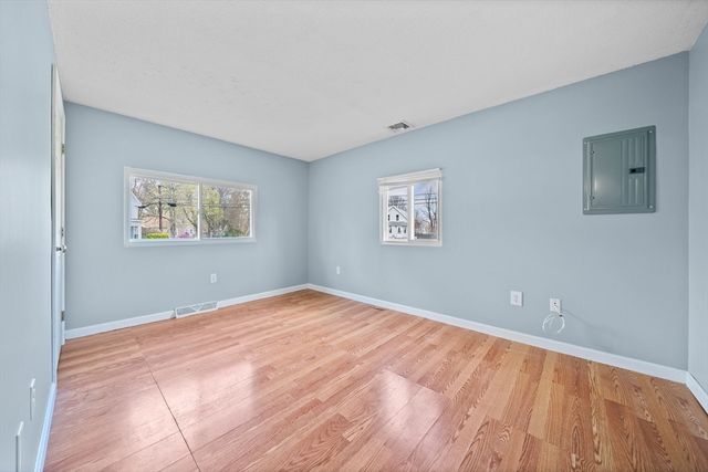 12 Green St, Stoughton, MA 02072