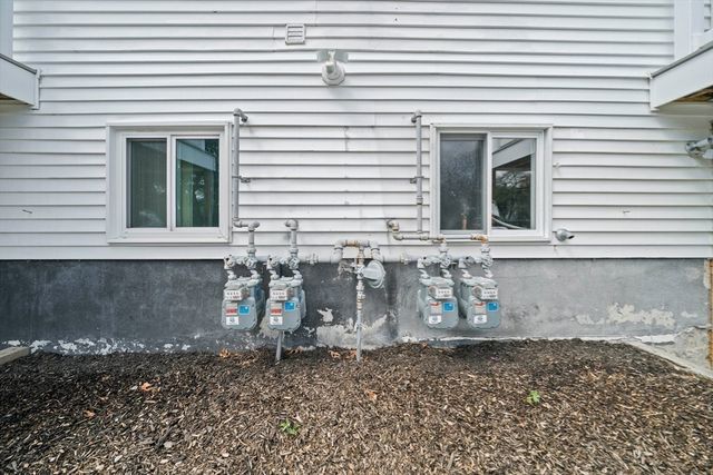 12 Green St, Stoughton, MA 02072