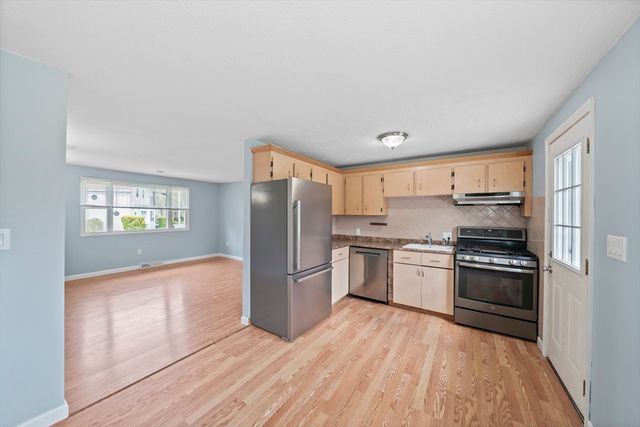 12 Green St, Stoughton, MA 02072