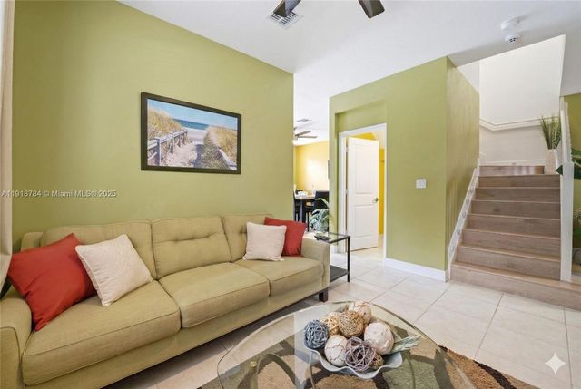 4501 NW 48th Ter, Tamarac, FL 33319