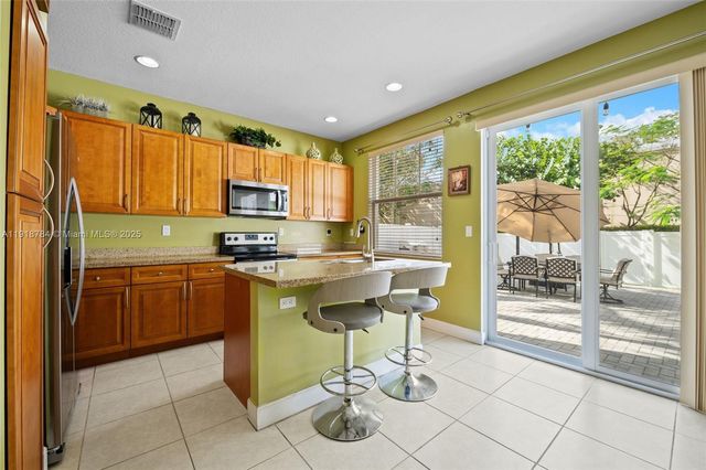 4501 NW 48th Ter, Tamarac, FL 33319