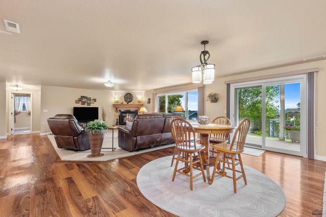 605 ENCHANTED PINES DR, Rapid City, SD 57701