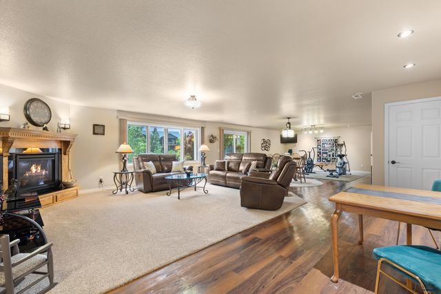 605 ENCHANTED PINES DR, Rapid City, SD 57701