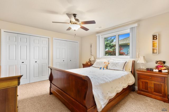 605 ENCHANTED PINES DR, Rapid City, SD 57701