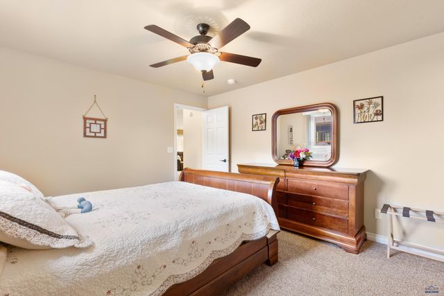 605 ENCHANTED PINES DR, Rapid City, SD 57701