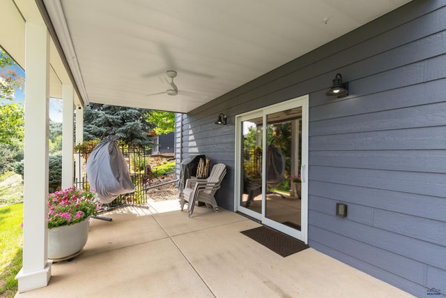 605 ENCHANTED PINES DR, Rapid City, SD 57701