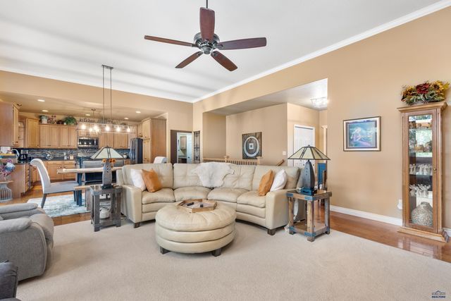 605 ENCHANTED PINES DR, Rapid City, SD 57701