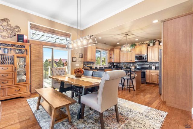 605 ENCHANTED PINES DR, Rapid City, SD 57701