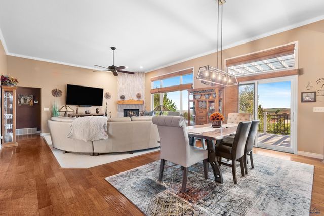 605 ENCHANTED PINES DR, Rapid City, SD 57701