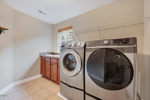 900 Bay Bouquet Lane, Apex, NC 27523