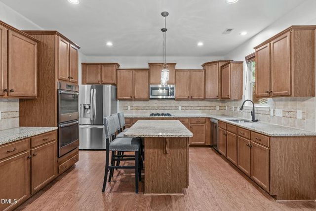 900 Bay Bouquet Lane, Apex, NC 27523