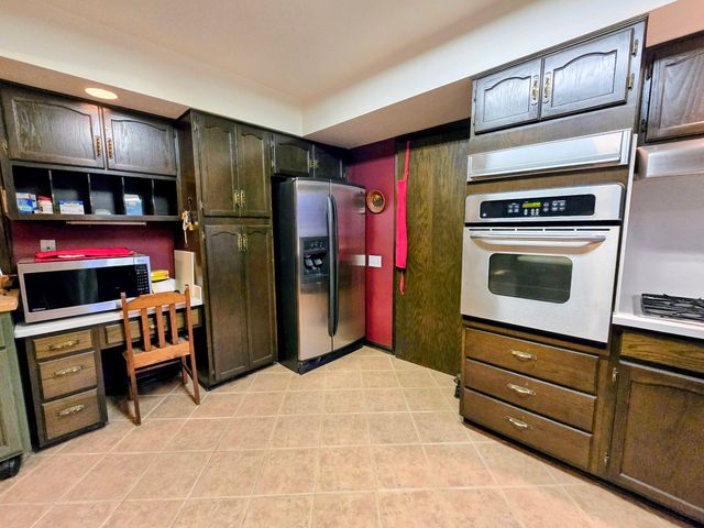 24656 S Willow Brook Trail, Crete, IL 60417