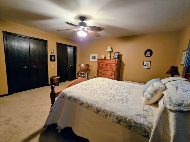 24656 S Willow Brook Trail, Crete, IL 60417