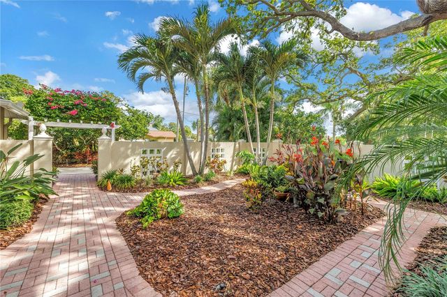 2269 KENT DRIVE, Largo, FL 33774