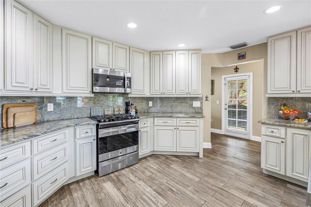 2269 KENT DRIVE, Largo, FL 33774