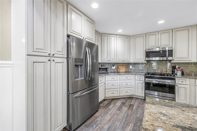 2269 KENT DRIVE, Largo, FL 33774