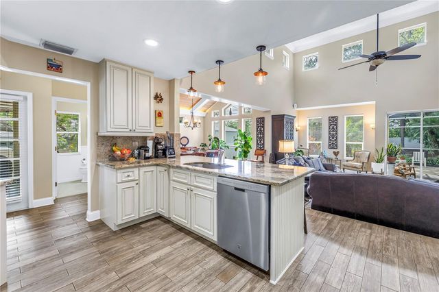 2269 KENT DRIVE, Largo, FL 33774