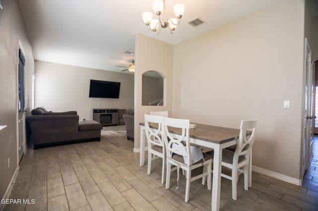 912 SUMMER NIGHT Place, El Paso, TX 79928