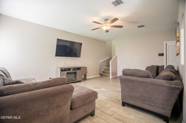 912 SUMMER NIGHT Place, El Paso, TX 79928