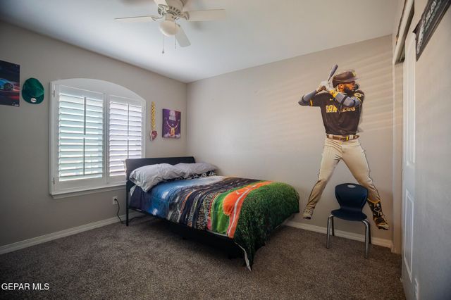 912 SUMMER NIGHT Place, El Paso, TX 79928