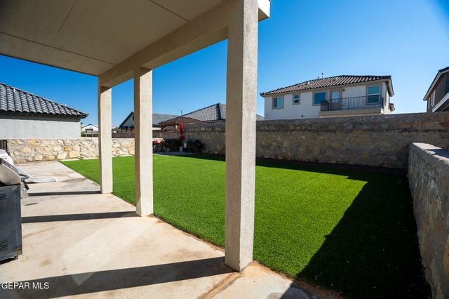 912 SUMMER NIGHT Place, El Paso, TX 79928