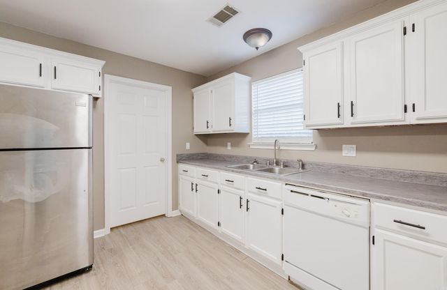 513 Hidden Forest Drive, Bryant, AR 72022